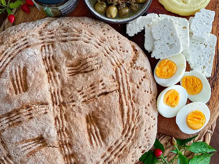 Kulaç shtëpie me kore të pjekur