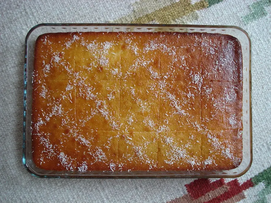 Copa revani të prera dhe të lagura me sherbet