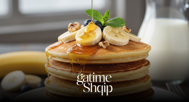 Pancakes me Banane dhe Qumësht – Recetë e Shpejtë dhe e Shëndetshme për Mëngjes